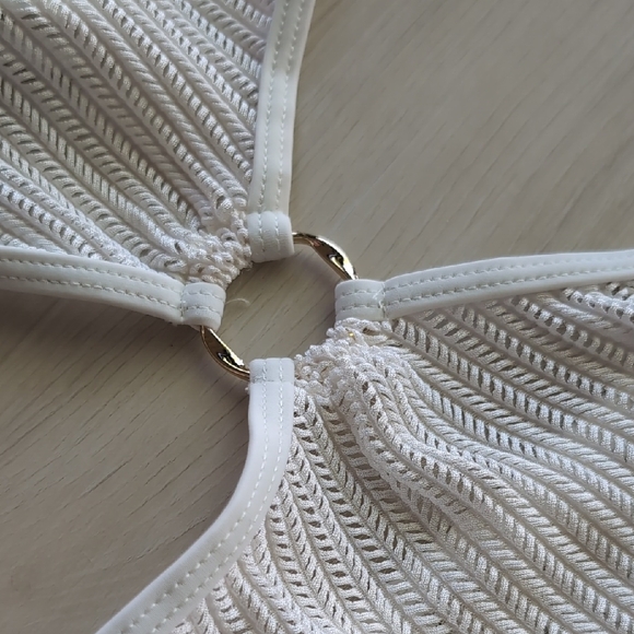 Ivory Ribbed Long-Sleeve Cutout Two-Piece Set - Picture 2 of 5